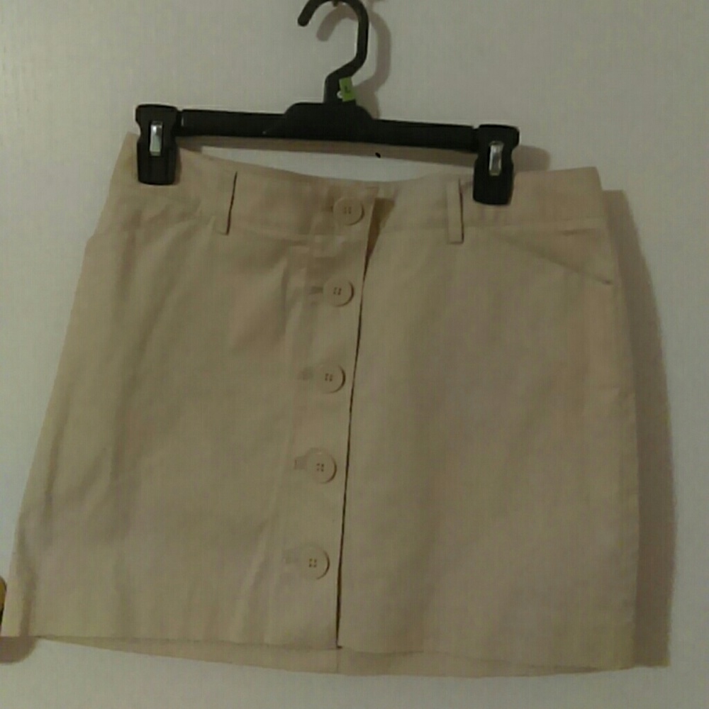 Khaki button skirt